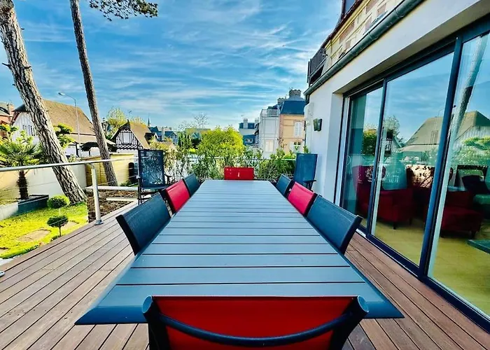 Maison 4 Chambres,jardin Et Terrasse, Proche Mer,casino Et Place Morny