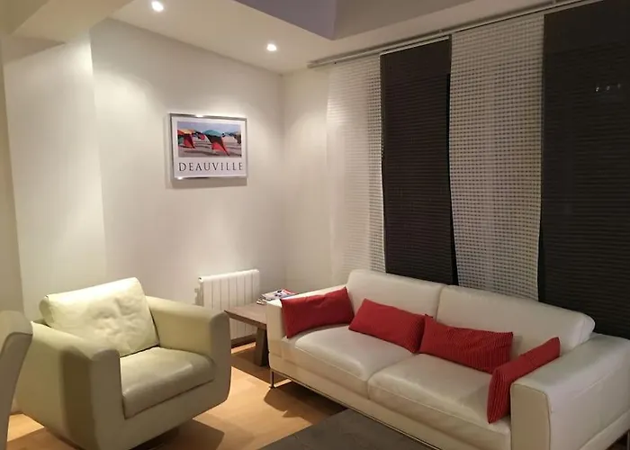 Maison 4 Chambres,jardin Et Terrasse, Proche Mer,casino Et Place Morny Villa